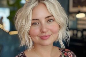 7 Best Chubby Face Medium Length Haircuts with Bangs You’ll Love